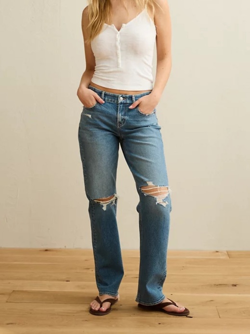 American Eagle Outfitters Light Blue Distressed Curvy Straight Jeans